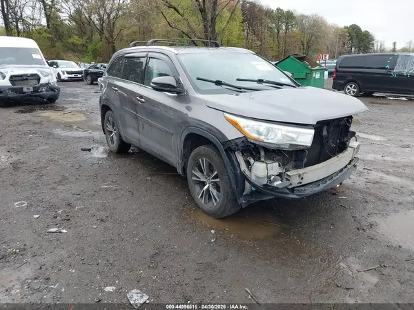 5TDJKRFHXGS349304 2016 TOYOTA HIGHLANDER - Image 1