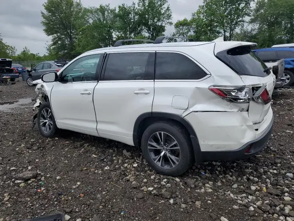5TDJKRFHXGS349898 2016 TOYOTA HIGHLANDER - Image 2