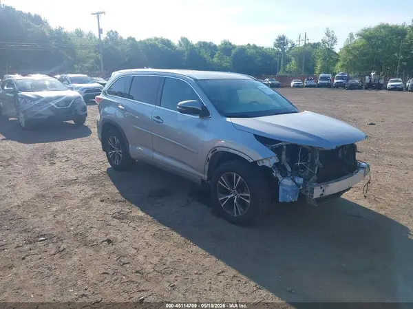5TDJKRFHXGS352588 2016 TOYOTA HIGHLANDER - Image 1