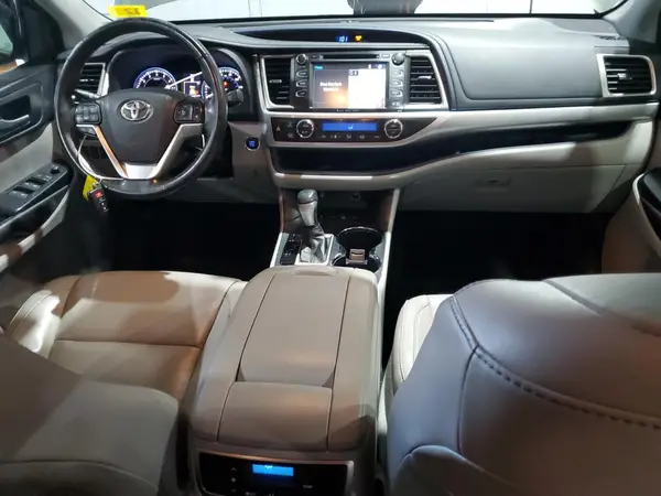 5TDJKRFHXGS353661 2016 TOYOTA HIGHLANDER - Image 8