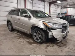 5TDJKRFHXGS501758 2016 TOYOTA HIGHLANDER