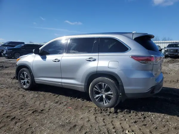 5TDJKRFHXGS503087 2016 TOYOTA HIGHLANDER - Image 2