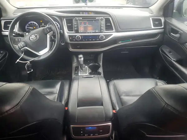5TDJKRFHXGS504255 2016 TOYOTA HIGHLANDER - Image 8