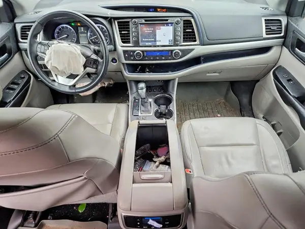 5TDJKRFHXGS505096 2016 TOYOTA HIGHLANDER - Image 8