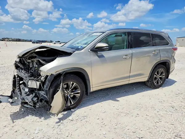 5TDJKRFHXGS505504 2016 TOYOTA HIGHLANDER - Image 1