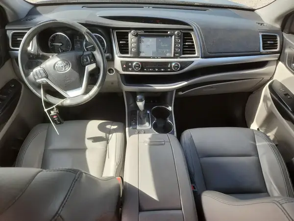 5TDJKRFHXGS506068 2016 TOYOTA HIGHLANDER - Image 8