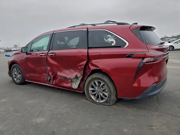 5TDJRKEC0MS006781 2021 TOYOTA SIENNA - Image 2