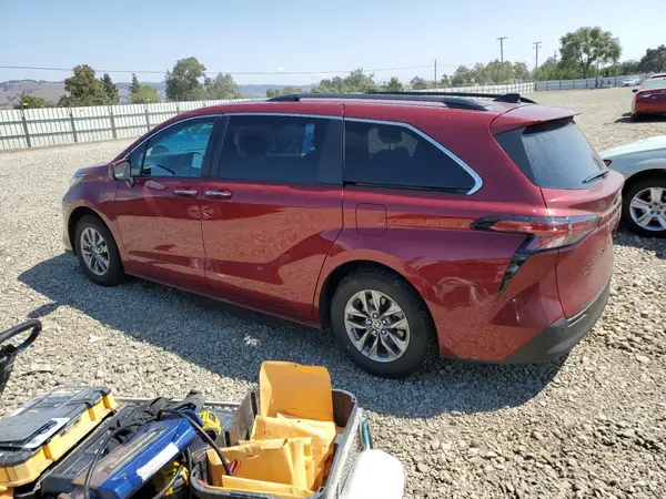5TDJRKEC0MS022429 2021 TOYOTA SIENNA - Image 2