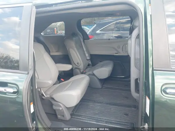 5TDJRKEC0MS034967 2021 TOYOTA SIENNA - Image 8