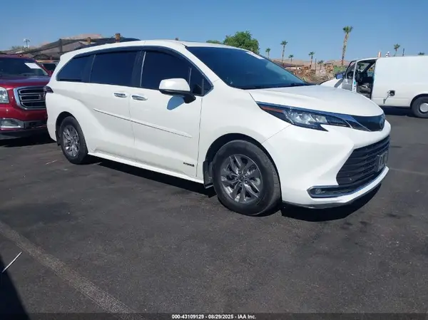 5TDJRKEC0MS056550 2021 TOYOTA SIENNA - Image 1