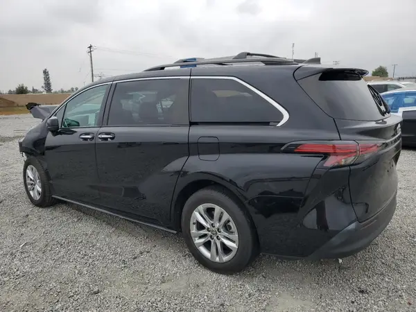 5TDJRKEC0NS081241 2022 TOYOTA SIENNA - Image 2
