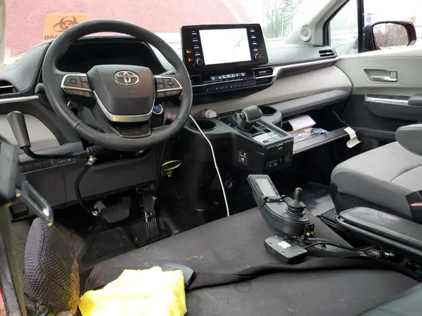 5TDJRKEC0PS178037 2023 TOYOTA SIENNA - Image 8