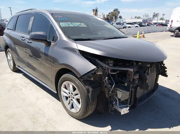 5TDJRKEC0RS188781 2024 TOYOTA SIENNA - Image 1