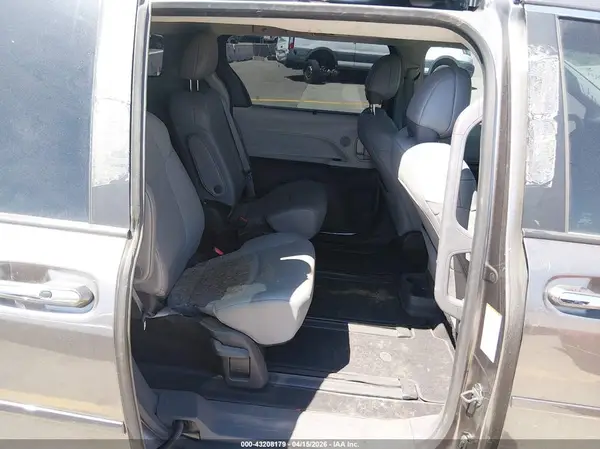 5TDJRKEC0RS188781 2024 TOYOTA SIENNA - Image 8
