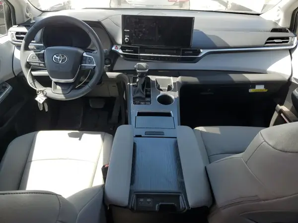 5TDJRKEC0SS248211 2025 TOYOTA SIENNA - Image 8
