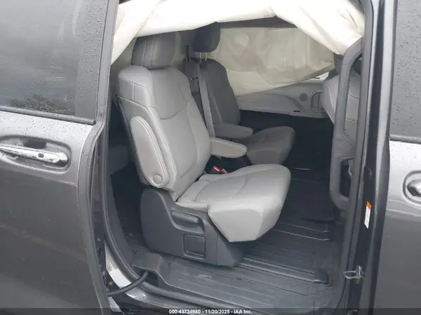 5TDJRKEC0SS279314 2025 TOYOTA SIENNA - Image 8