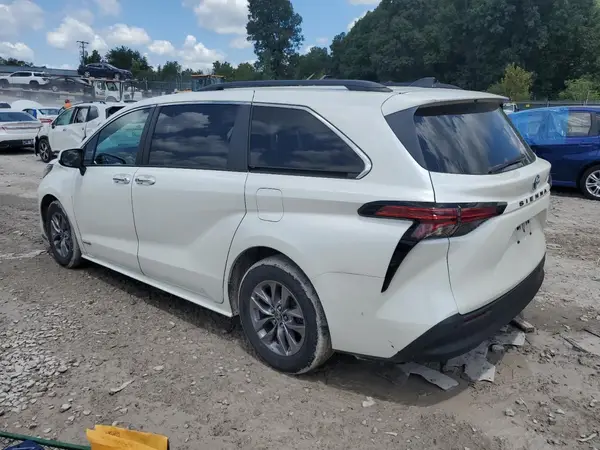 5TDJRKEC1MS007972 2021 TOYOTA SIENNA - Image 2