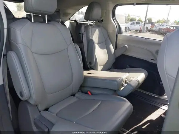 5TDJRKEC1MS016929 2021 TOYOTA SIENNA - Image 8
