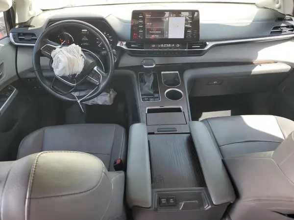 5TDJRKEC1MS037957 2021 TOYOTA SIENNA - Image 8