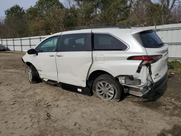 5TDJRKEC1MS059716 2021 TOYOTA SIENNA - Image 2