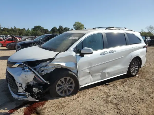 5TDJRKEC1NS096346 2022 TOYOTA SIENNA - Image 1