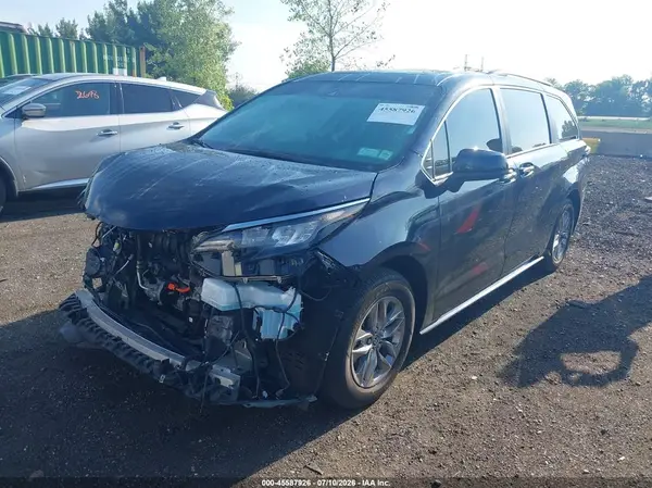 5TDJRKEC1SS239548 2025 TOYOTA SIENNA - Image 2