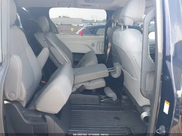 5TDJRKEC1SS239548 2025 TOYOTA SIENNA - Image 8