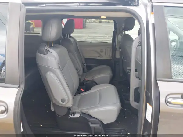 5TDJRKEC2NS083878 2022 TOYOTA SIENNA - Image 8