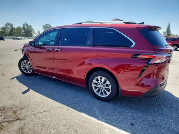5TDJRKEC2NS089809 2022 TOYOTA SIENNA - Image 2