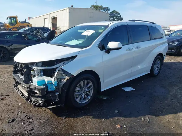 5TDJRKEC2NS101604 2022 TOYOTA SIENNA - Image 2