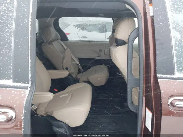 5TDJRKEC2NS108360 2022 TOYOTA SIENNA - Image 8