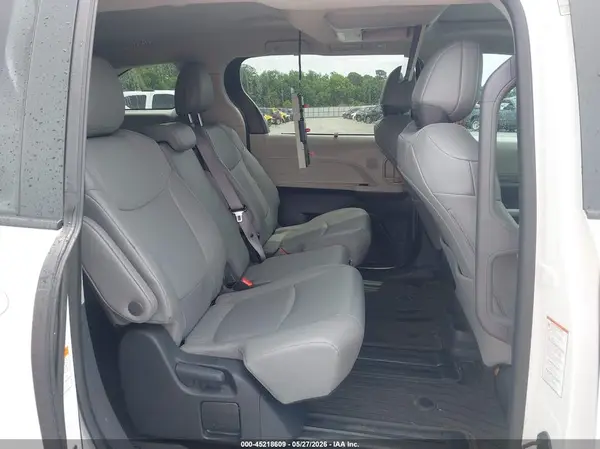 5TDJRKEC2PS144925 2023 TOYOTA SIENNA - Image 8