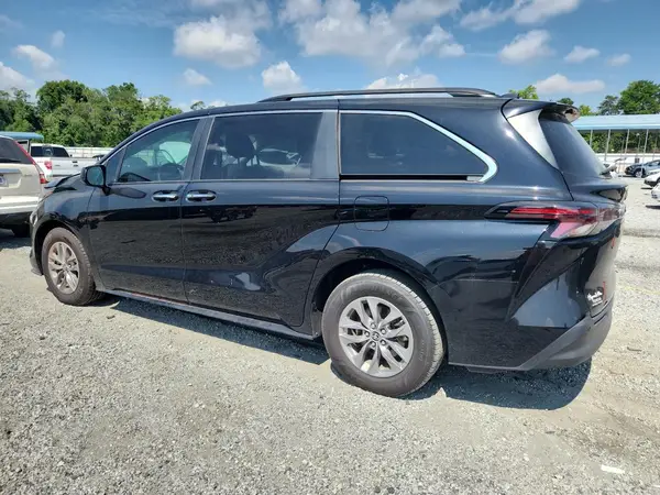 5TDJRKEC2PS166973 2023 TOYOTA SIENNA - Image 2