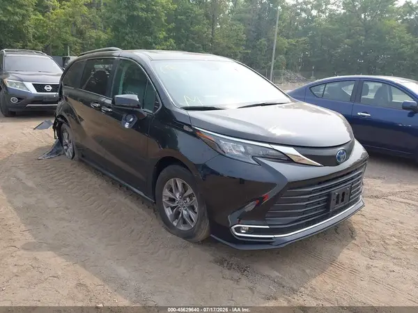 5TDJRKEC2RS203930 2024 TOYOTA SIENNA - Image 1