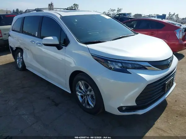 5TDJRKEC2SS257492 2025 TOYOTA SIENNA - Image 1