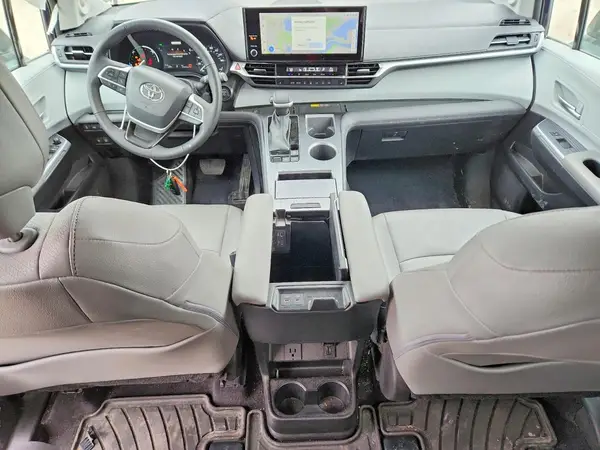 5TDJRKEC2SS258366 2025 TOYOTA SIENNA - Image 8