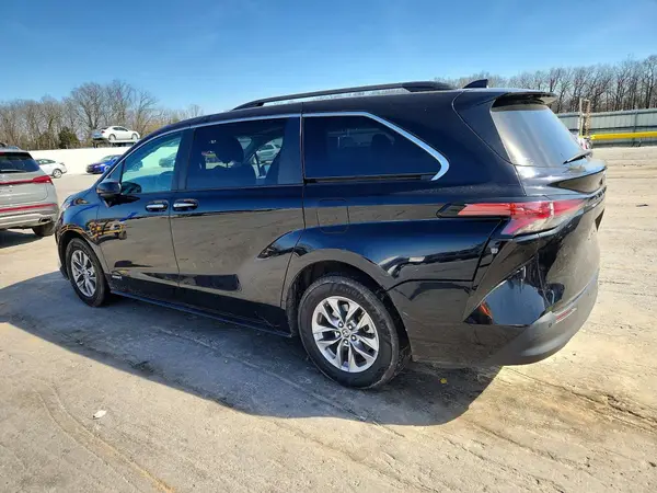 5TDJRKEC3MS002966 2021 TOYOTA SIENNA - Image 2
