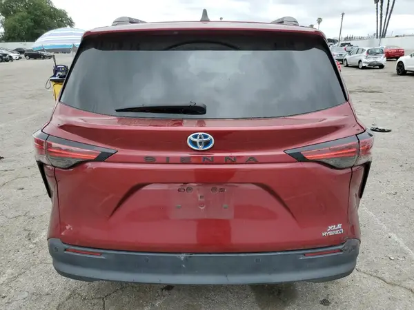 2021 TOYOTA SIENNA auction photo 6