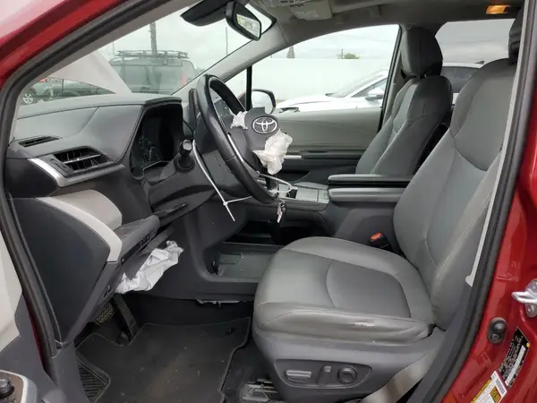 2021 TOYOTA SIENNA auction photo 7