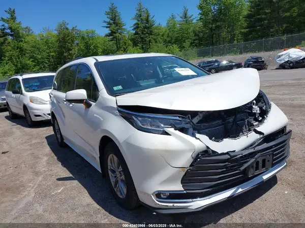 5TDJRKEC3MS032422 2021 TOYOTA SIENNA - Image 1