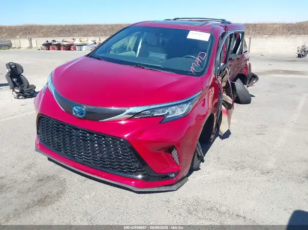 5TDJRKEC3MS038124 2021 TOYOTA SIENNA - Image 2