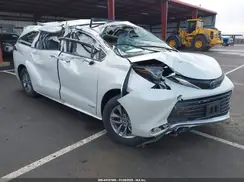 5TDJRKEC3MS063038 2021 TOYOTA SIENNA