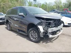 5TDJRKEC3MS065212 2021 TOYOTA SIENNA