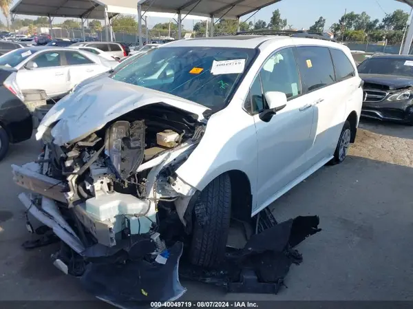 5TDJRKEC3NS090368 2022 TOYOTA SIENNA - Image 2