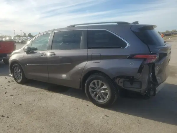 5TDJRKEC3NS092573 2022 TOYOTA SIENNA - Image 2