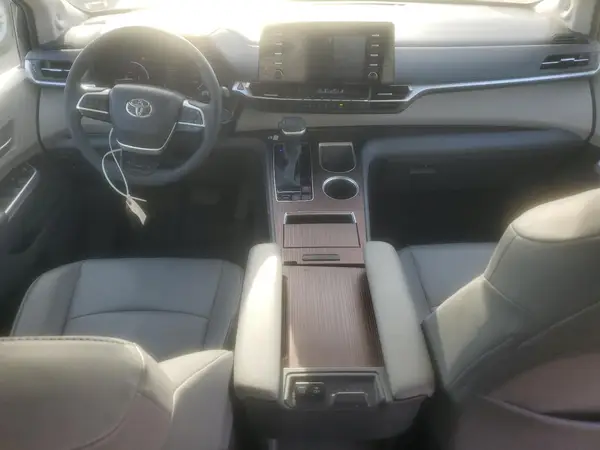 5TDJRKEC3NS092573 2022 TOYOTA SIENNA - Image 8