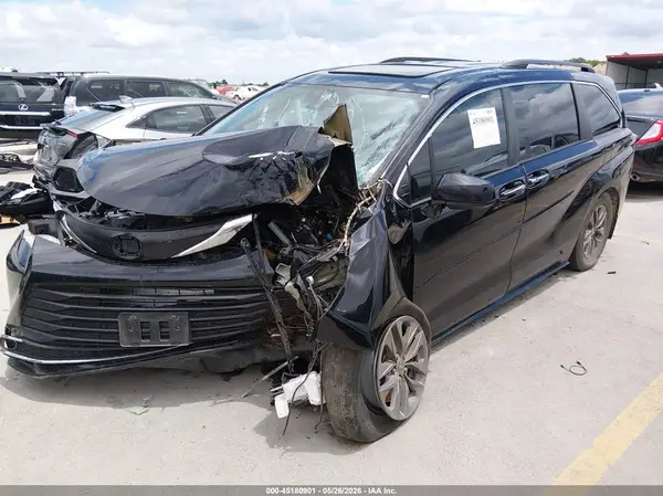 5TDJRKEC3NS095313 2022 TOYOTA SIENNA - Image 2