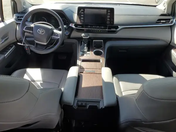 5TDJRKEC3NS106018 2022 TOYOTA SIENNA - Image 8