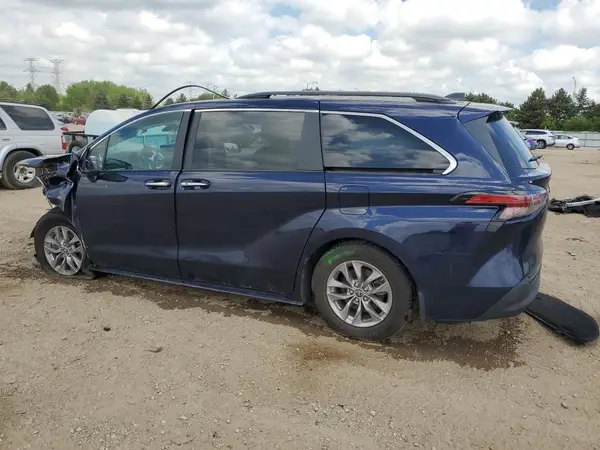 5TDJRKEC3NS128049 2022 TOYOTA SIENNA - Image 2