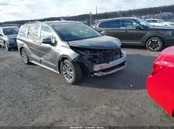 5TDJRKEC3RS180402 2024 TOYOTA SIENNA